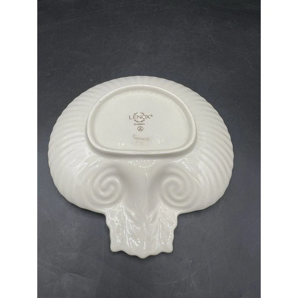 Lenox Aegean Shell Dish Ivory Porcelain Gold Trim Candy Ring Catchall Japan